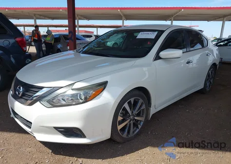 2016 Nissan Altima 2.5 Sr z USA, uszkodzony, nr VIN 1N4AL3AP6GC256747